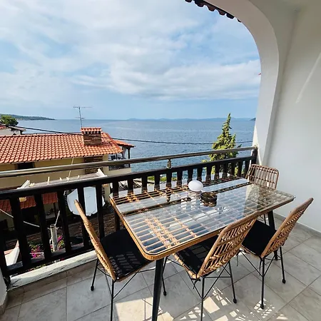 Aparthotel Marmaras
